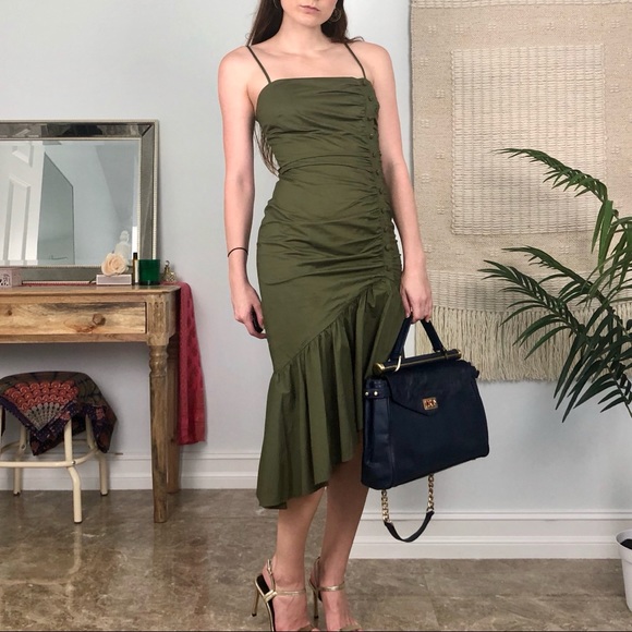 🌟SOLD🌟 Lovers + Friends Ruched Dress - Picture 5 of 5